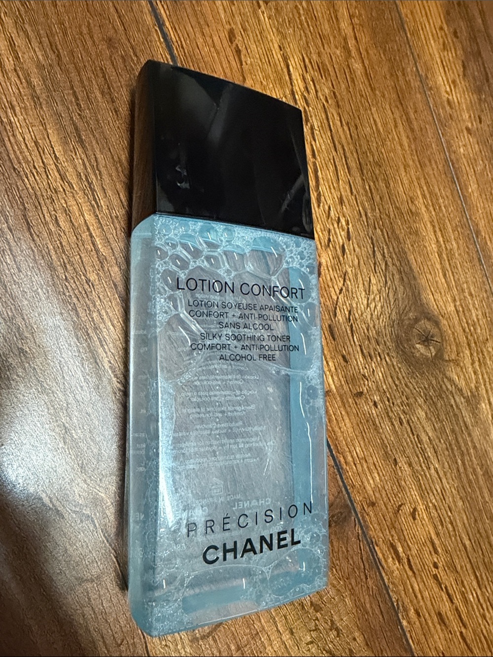 CHANEL Lotion Confort Silky Soothing Toner - Light Blue & Black